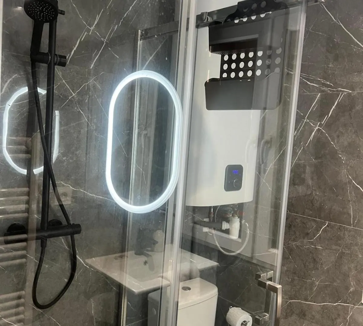 Cabana & Le Carrefour Lyonnais - Metro 5 Min Villeurbanne France