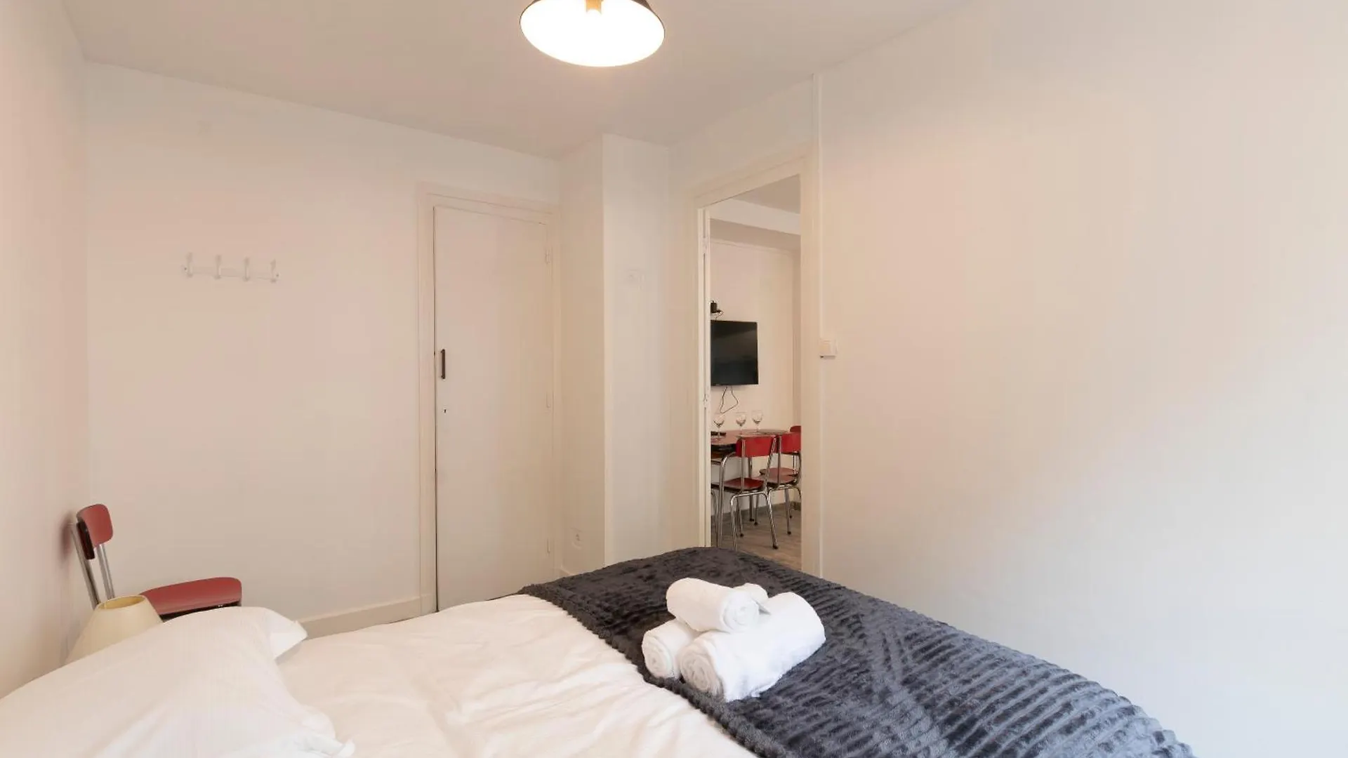 Apartment Cabana & Le Carrefour Lyonnais - Metro 5 Min Villeurbanne France